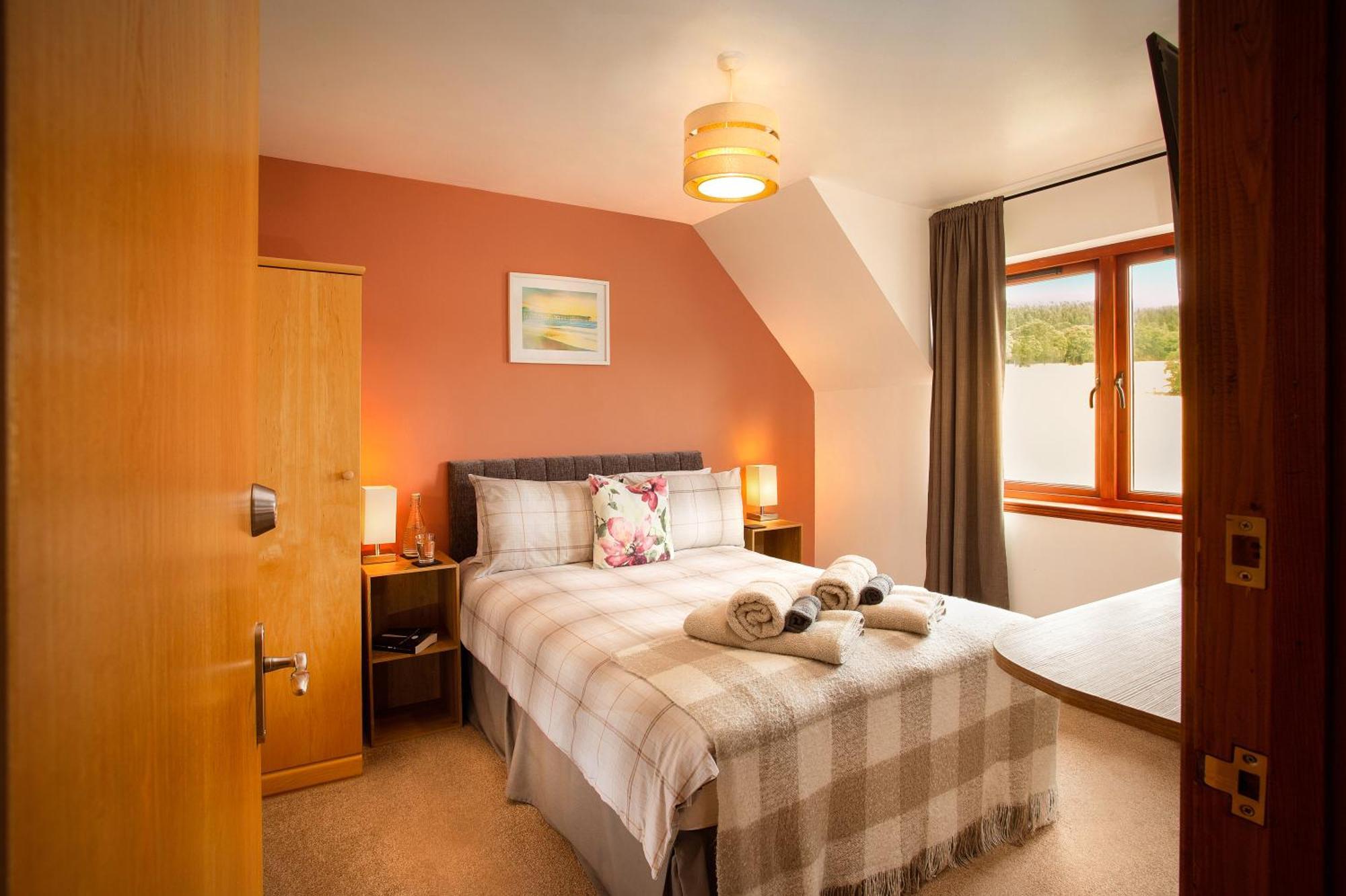 Beechwood Lodge Guesthouse Alness Ngoại thất bức ảnh
