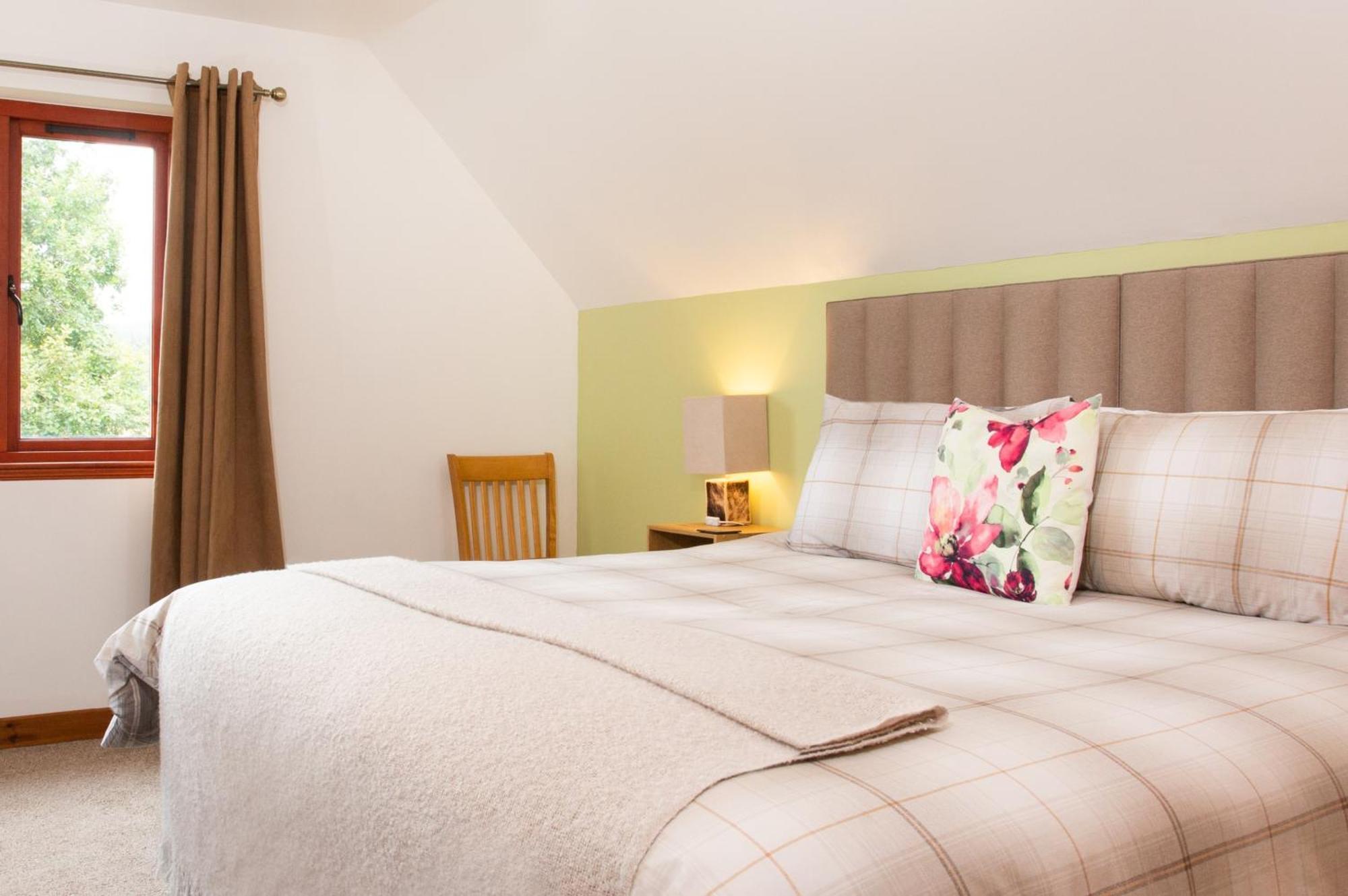 Beechwood Lodge Guesthouse Alness Ngoại thất bức ảnh
