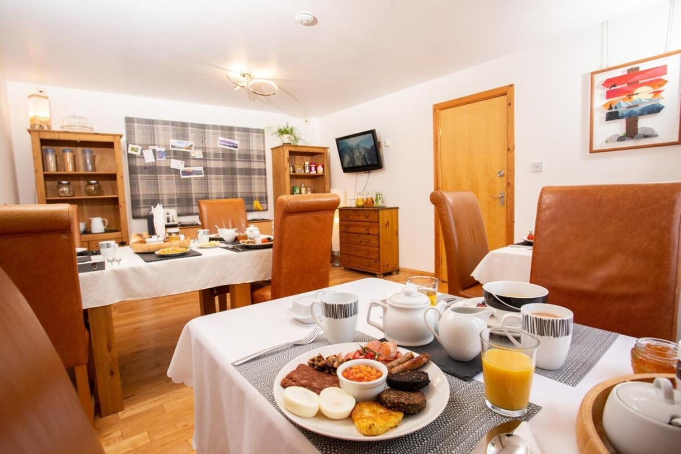 Beechwood Lodge Guesthouse Alness Ngoại thất bức ảnh